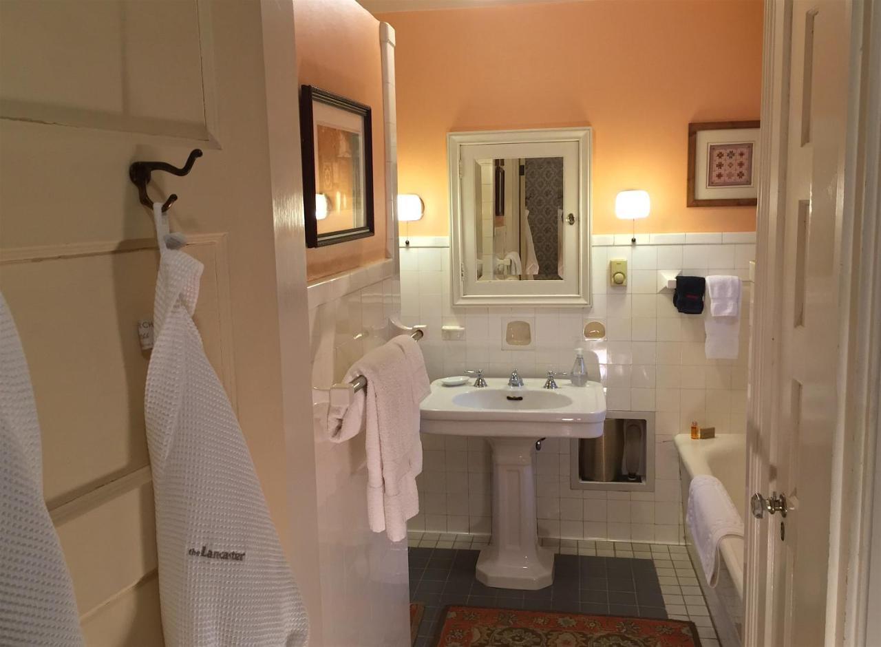 The Lancaster Bed And Breakfast Fertility Eksteriør bilde